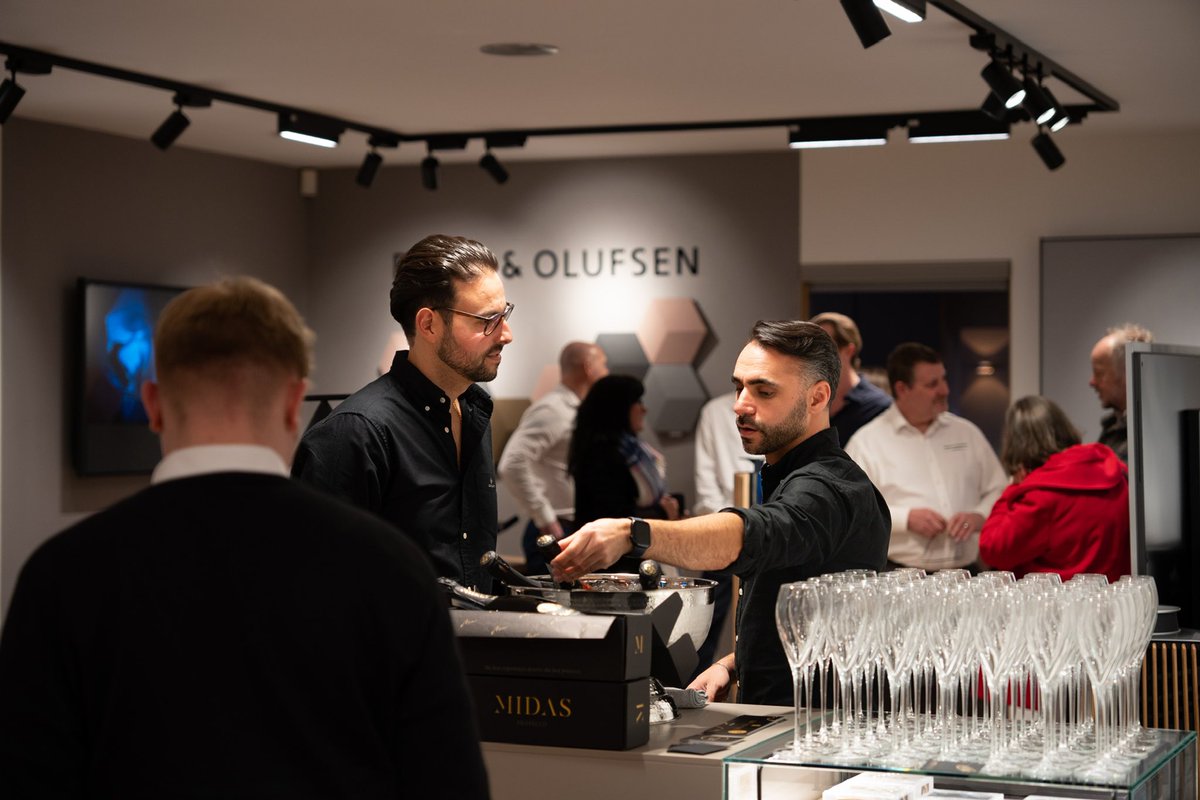 dawsons's tweet photo. Fantastic evening on Thursday celebrating our new partnership with Midas Prosecco 🙏🏽 #partnership #dawsons #bangolufsen #midasprosecco https://t.co/S8oAjg2yvu