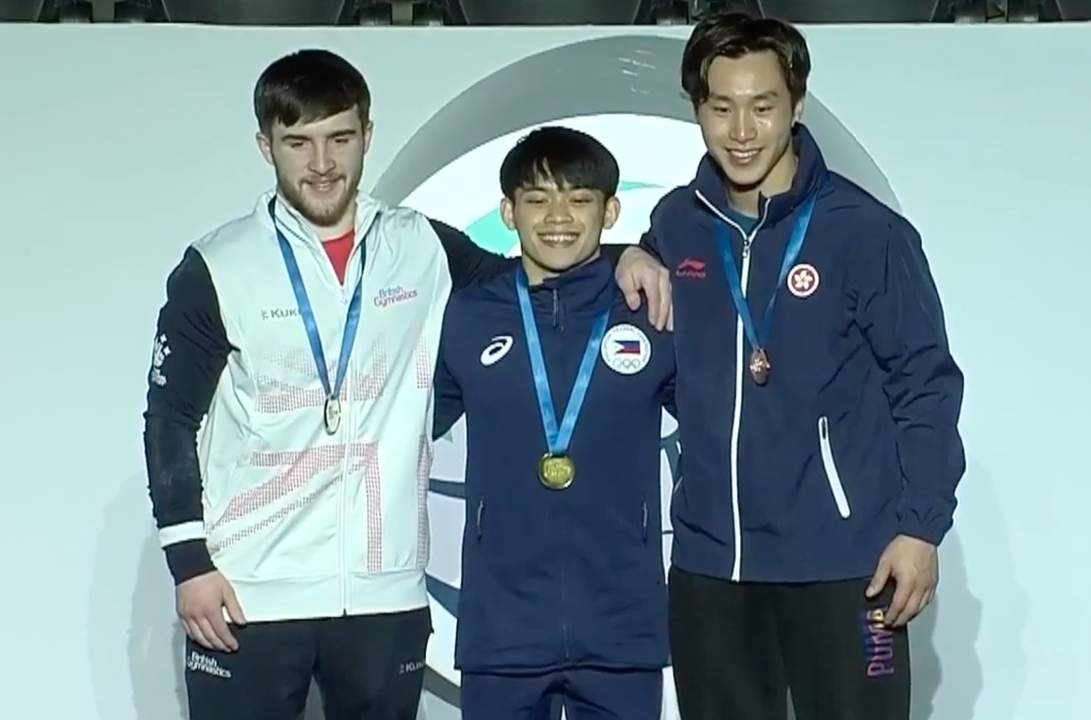 日本体操協会カレンダー・クリアファイル直筆サイン入り❣️