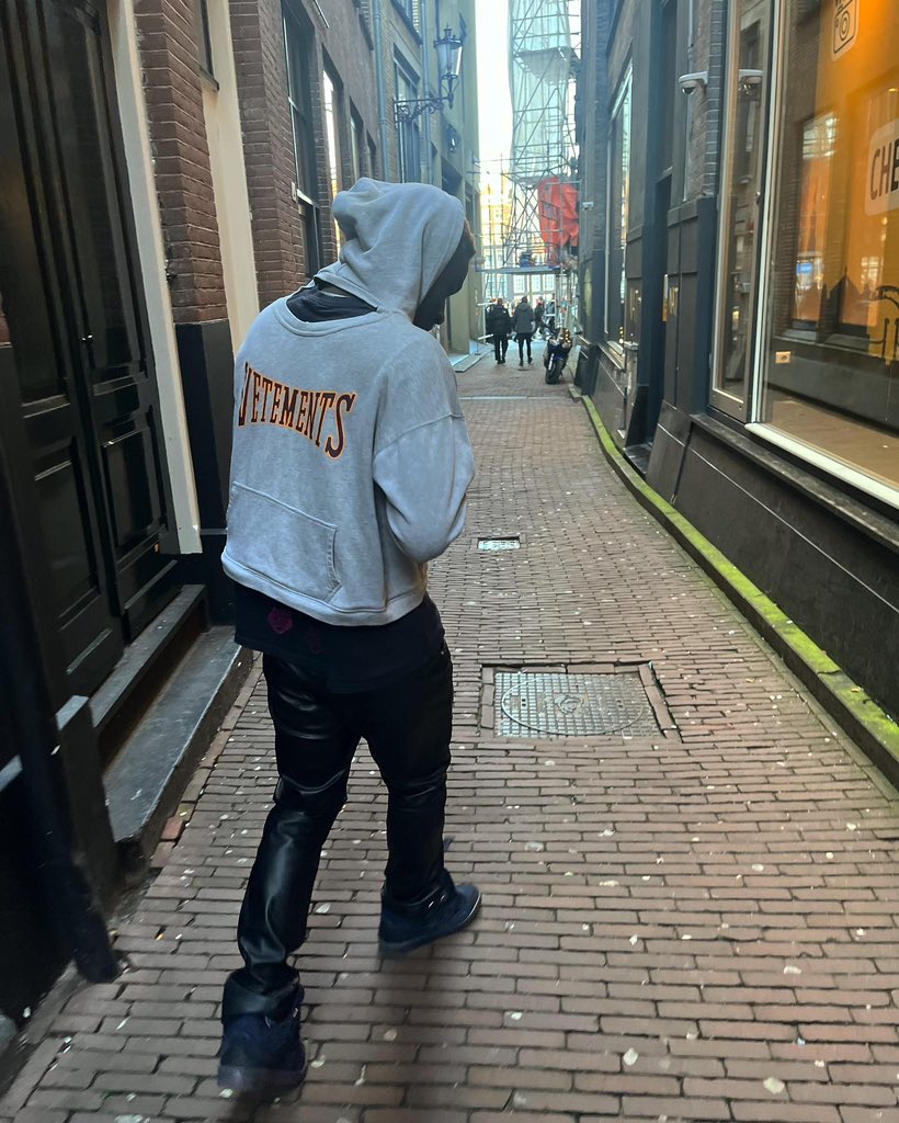 djspiggy's tweet photo. fukkit finna relocate 🛫 https://t.co/KJN6tPJApG