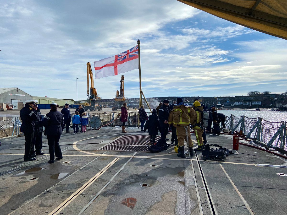 And we’re open!! ☀️ @HMSMontrose #HMSMontrose @montrose_port @RoyalNavy