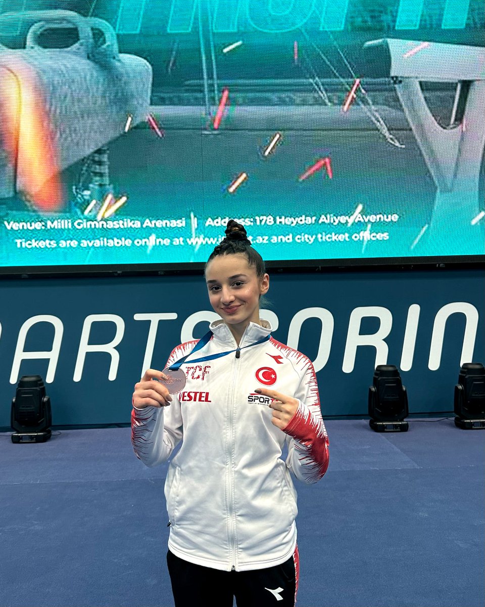 turkcimfed's tweet photo. Sevgi'den Bronz Madalya 🥉

🇹🇷 Sevgi Seda Kayışoğlu, Bakü Artistik Cimnastik Dünya Kupası yer finalinde 12.566 puanla 3. olarak bronz madalya kazandı ve kariyerindeki ilk Dünya Kupası madalyasını aldı.

Sporcumuzu Tebrik Ederiz. https://t.co/veLssIL6fK
