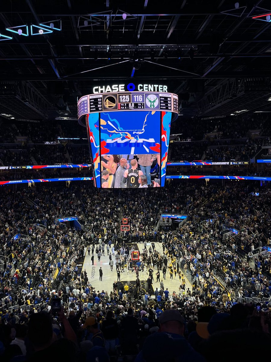 thecurryfactory's tweet photo. WHAT A GAME! CLUTCH @StephenCurry30 https://t.co/N99KWORxOU