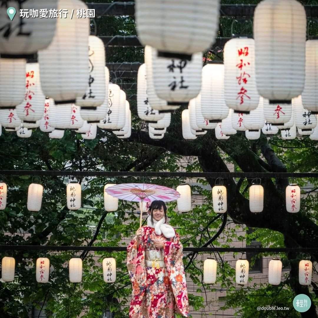 lisnho1's tweet photo. #桃園市忠烈祠，落成於1938年，前身為日本人所建造的 #桃園神社，是臺灣保存最為完整的日治時代神社，建築風格融合了古代唐風、日本風及臺灣近代風，採用上等台灣檜木構築，並已在民國83年經公告正式被列為市定古蹟；也因為特殊的歷史文化價值，而被電影《KANO》選中成為拍片場景。
@XflJasmine 🕷️ https://t.co/ZjMBARTHAk