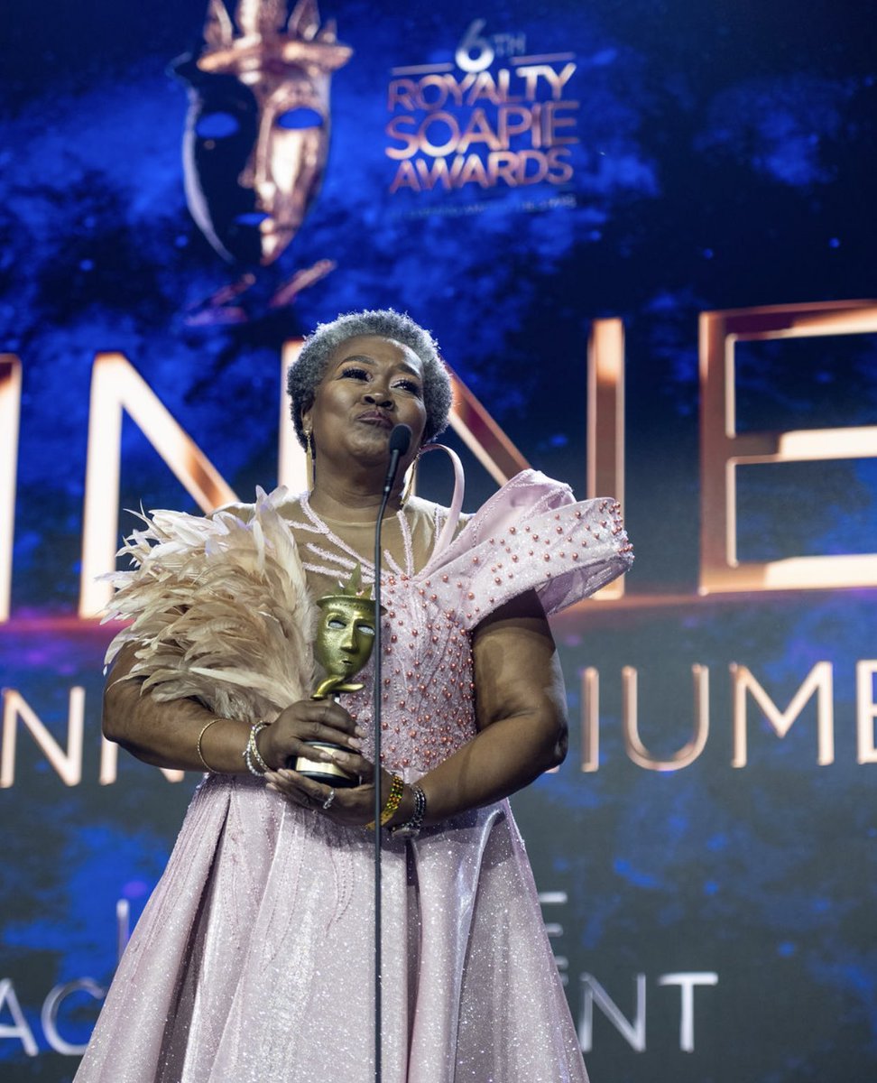 zizikodwa's tweet photo. Sending my appreciations Winnie Ntshaba, for a well delivered and artfully done installment of the Royalty Soapie Award.
Working together with all stakeholders in the sector we will continue to ensure initiatives like these of recognizing the creative arts are supported. https://t.co/SsNfT3ejW7