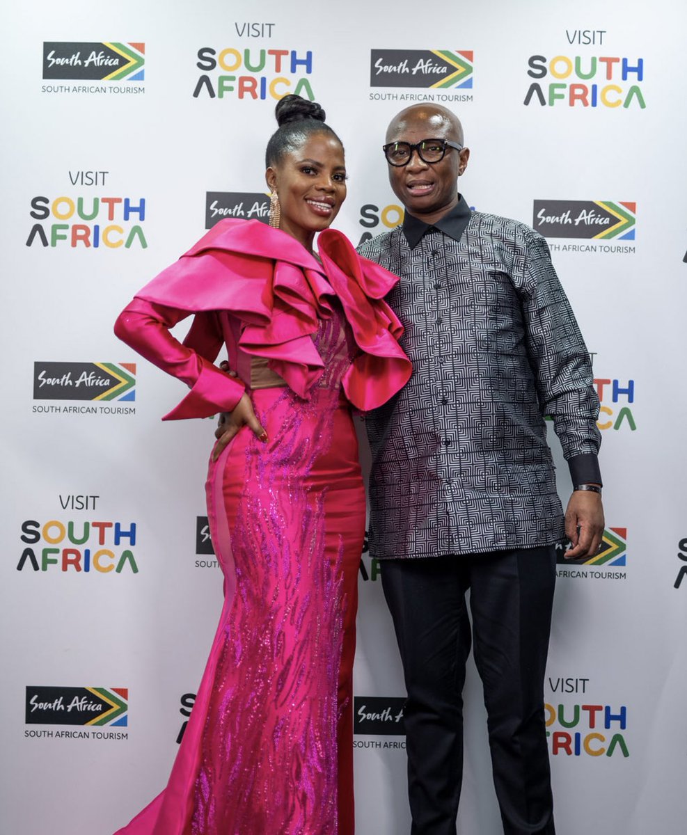 zizikodwa's tweet photo. Sending my appreciations Winnie Ntshaba, for a well delivered and artfully done installment of the Royalty Soapie Award.
Working together with all stakeholders in the sector we will continue to ensure initiatives like these of recognizing the creative arts are supported. https://t.co/SsNfT3ejW7
