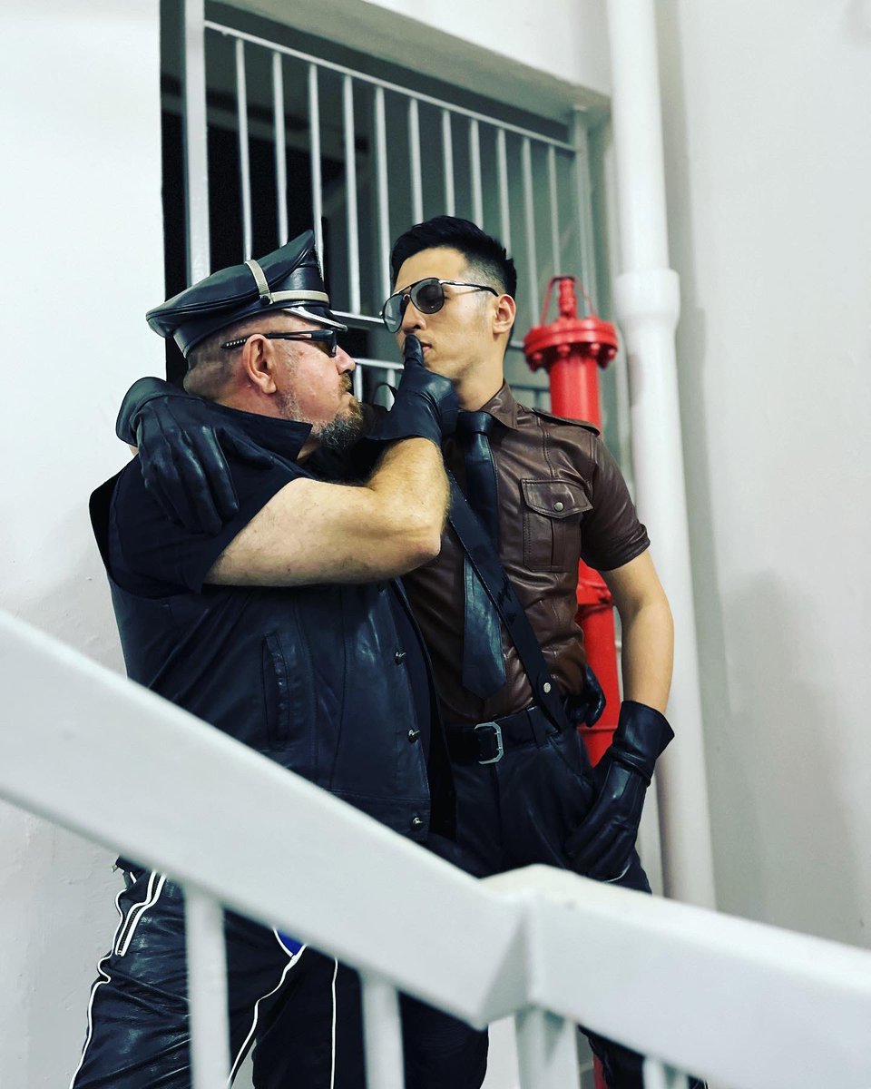leathersuitsng's tweet photo. Two is always better than one. 

.
#leather #leatheruniform #leathermen #bluf #tomoffinland #leathersuit #leathergear #leatherboots #kinks https://t.co/0aqRzmqgD1