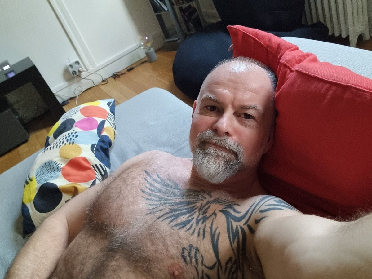 Jimmy_Grey_FR's tweet photo. Coucou du matin ! Profitez bien de votre Dimanche !
#ours #bear #beard #tattoo #musclebear #muscledaddy #teamtop #barbu #frenchphotographer #malemodel #pari13 #Parisphotography #dm4collab #dmforcollab
#expophoto https://t.co/cYHqdZ1w4s