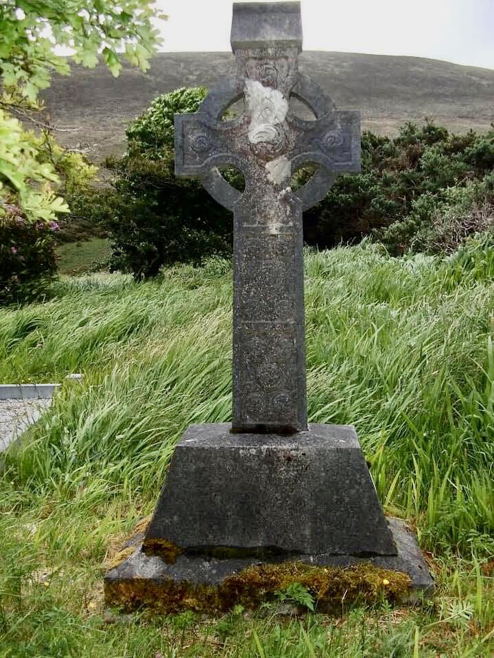 The Oscars ceremony has nine nominations for the film “The Banshees of Inisherin”. Why is this significant to the Pocklington area? There is a link via Captain Weddall from Burnby who died on Achill Island where it was filmed. facebook.com/groups/pocklin…