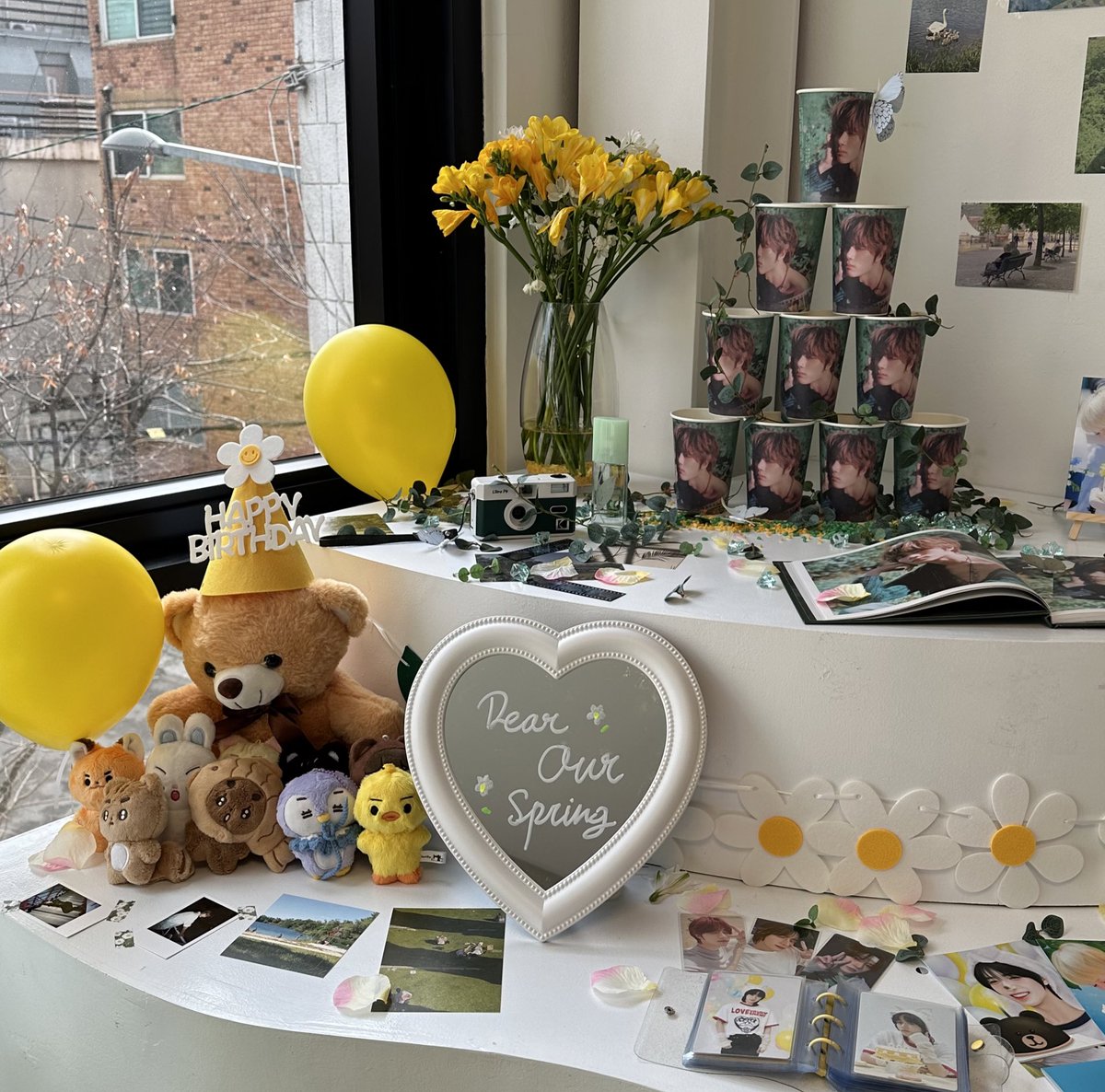 비가 그쳐서 햇빛이 비치고 있어요☺️
🌼햇빛 들때 더 예쁜 블루로그 놀러오세요🌼
