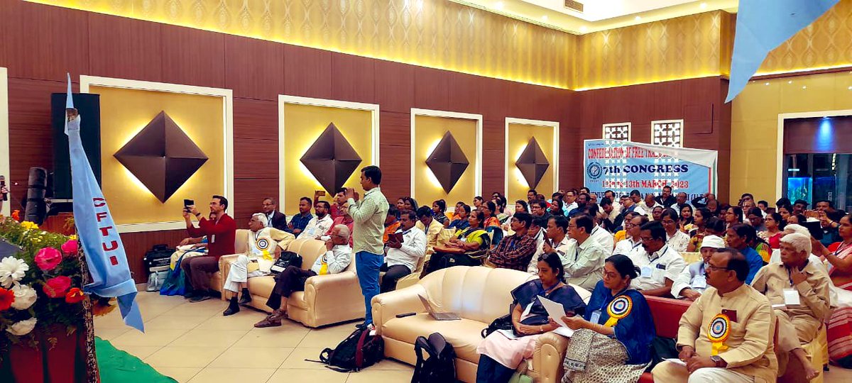 CFTUI2's tweet photo. The #WSM & #ITUC delegates Mr Bruno , Mr Jeroen Roskams and Sister Francina Varghese also addressed the inaugural session of #CFTUI 7th congress at Varanasi.
@itucasiapacific @ituc https://t.co/uZCFNmYika