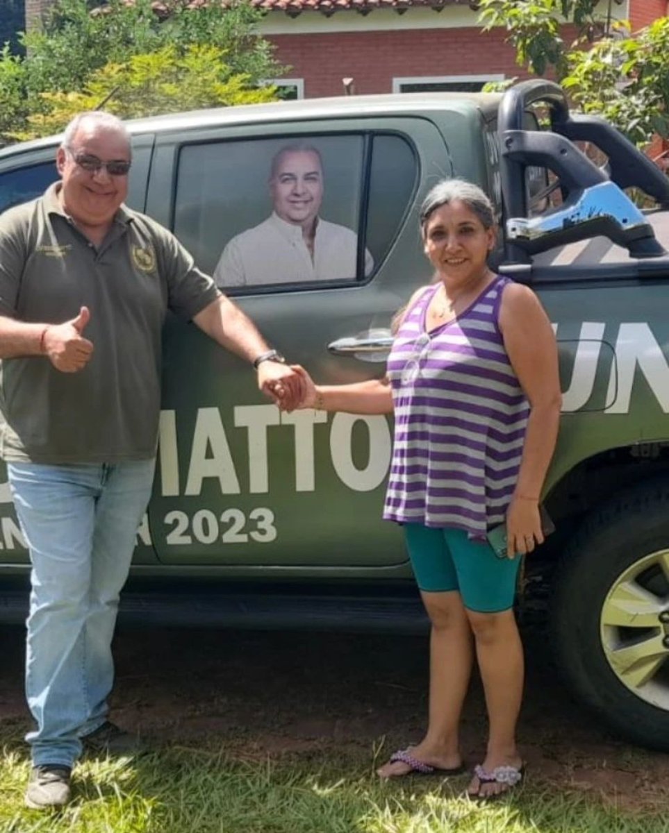 El candidato a Senador del Partido UNACE, Lista 7, opción 1, Jorge Oviedo Matto de gira por el Dpto. San Pedro. Aquí con la Profesora Nunila Portillo del Distrito de Yrybucua. Una gran caudilla Oviedista. IKATU LO MITA !