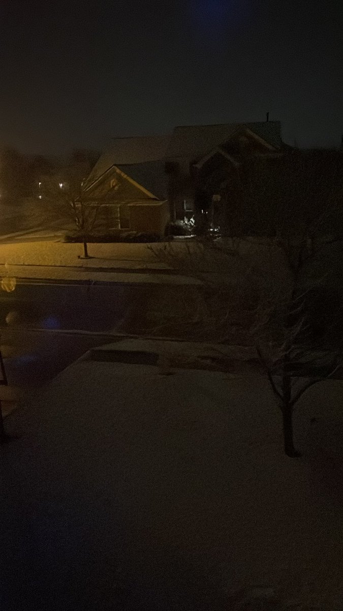 R1cefarmer on twitter brother it s snowing outside rn wtf 