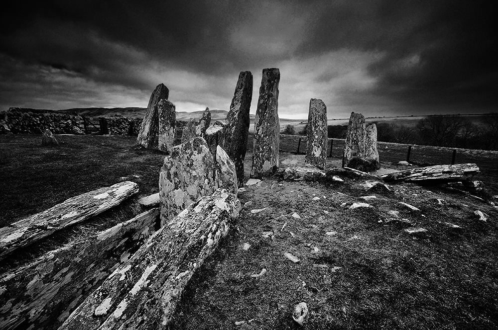 Cairnholy I, a 5000 year old Neolithic chambered tomb, on the hillside near Creetown. With spectacular views across Wigtown Bay and the Solway Firth to the Isle of Man, this must have been a very special place.
#Scotland #Galloway #History #Photography #Blackandwhitephotography