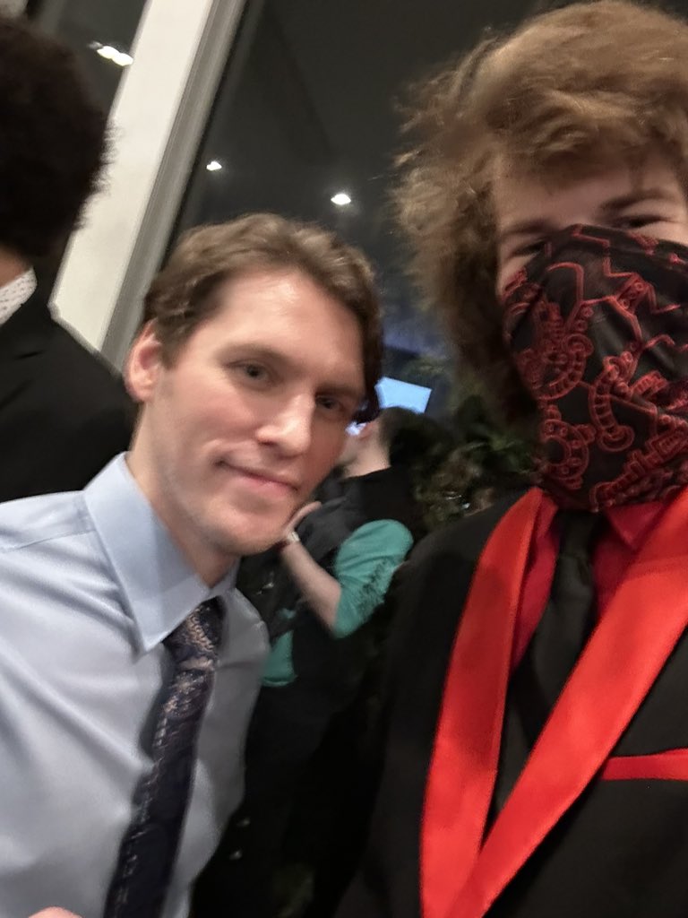 Ranboosaysstuff's tweet photo. What a guy https://t.co/yqhdMm4XbY