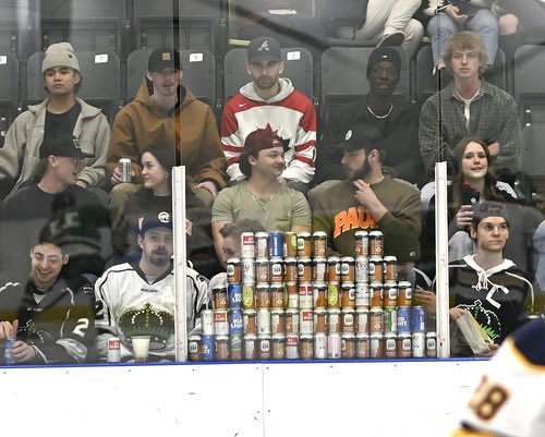 RDPKingsHockey's tweet photo. @RDPKingsHockey hosts Game 3 of the ACAC Men’s Hockey Semi-Finals Sunday at 4:30pm. Gary Harris Canada Games Center. Need all our loud and rowdy fans out tomorrow! @RDP_Athletics https://t.co/70e2ovJ0Fr