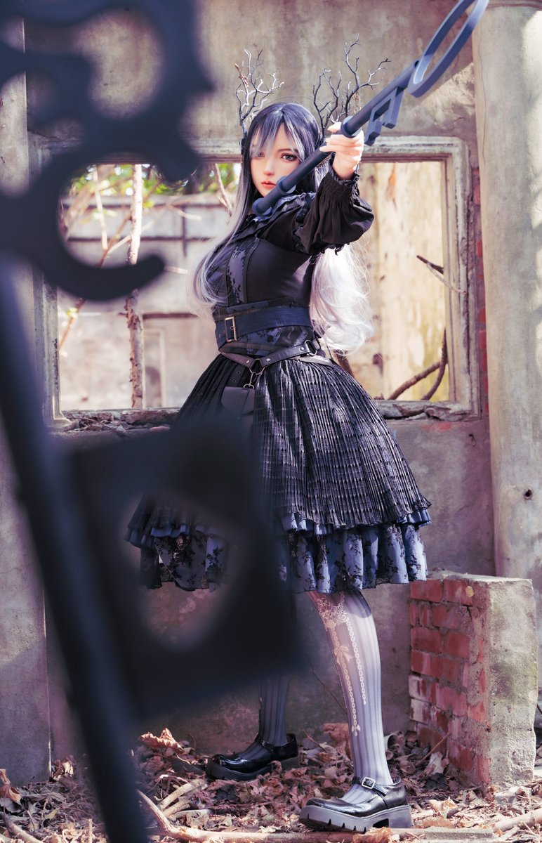 SHEDOLL7's tweet photo. #shedoll
#doll
外で写真を撮ることは本当に楽しいですが、疲れます。特に、冷月は特殊な造形になっているため、私は完全に心の中で大型のBJDドールのように感じました。撮影者の努力に感謝しています。忙しく働いた後、撮影者が回転寿司を求めたのはとても可愛いですね🤭。本当にお疲れ様でした。🙇🏻 https://t.co/UG0ek9vWgA
