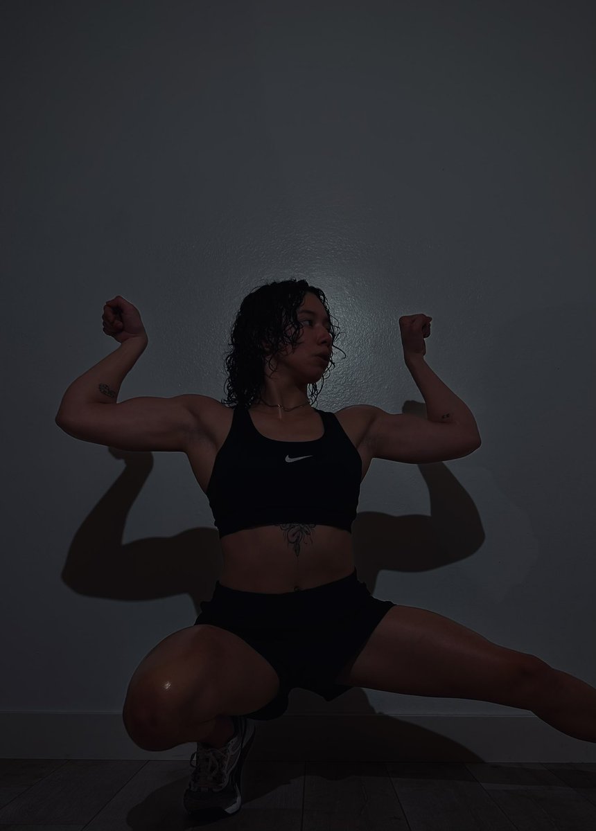 b_ffitness's tweet photo. Stay focused.
#progress #personalcoach #bfitfam #fitnessjourney #gymmotivation https://t.co/ZBUkKuOCfI