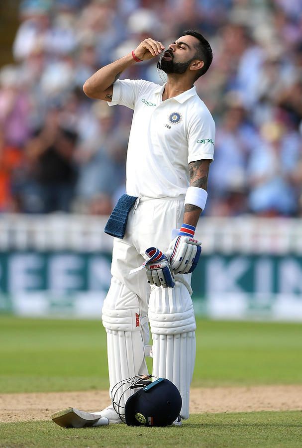 rithik4321's tweet photo. Who says india is a democratic country, when king is ruiling...👑
#king #Kohli #75th #INDvAUS https://t.co/NEq2begFw9
