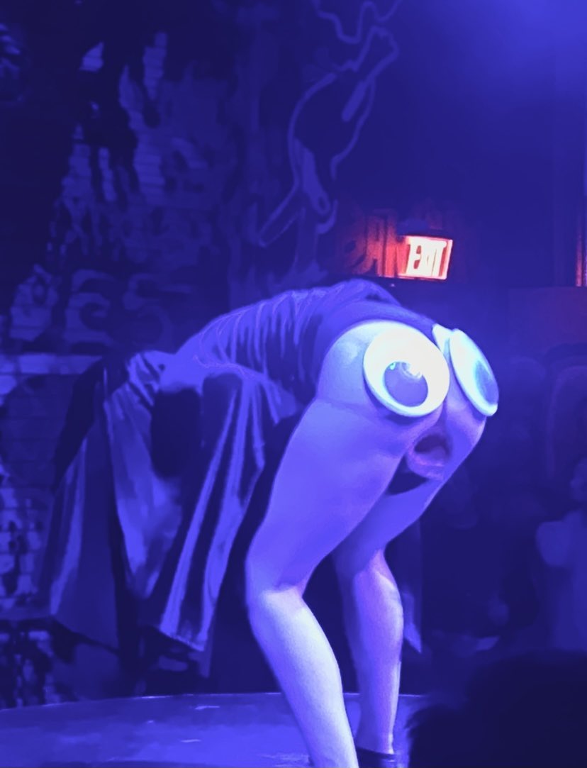 hcglobal22's tweet photo. Handstands, capoeira, a guy swinging from the lamp, and most original of all - a woman using a toilet plunger to talk out of her ass. 🪠 🪠 🪠 👀 Great show tonight at @LostSpirits1 . #LostSpirits #LasVegasNightlife https://t.co/j7V7pA9s6I