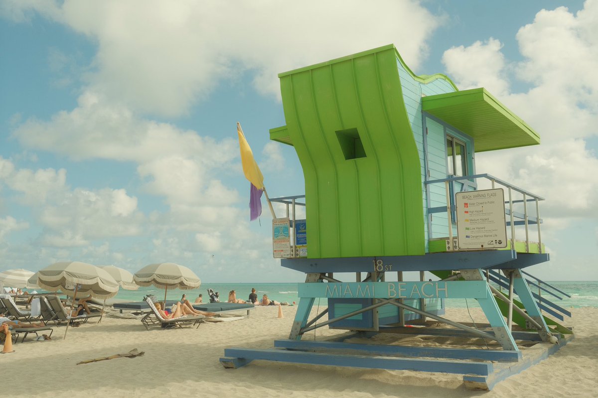 Gm Gm! Here’s some sun for you! Straight out of cam as always ☀️

#miami #photograghy