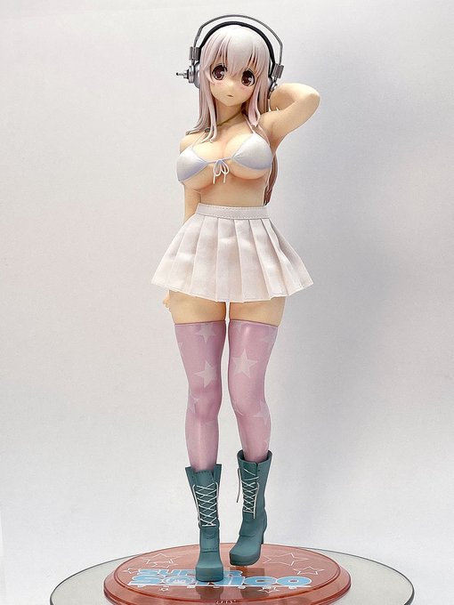 水着フィギュアにスカートを穿かせると
よりエッチになる(真理) 