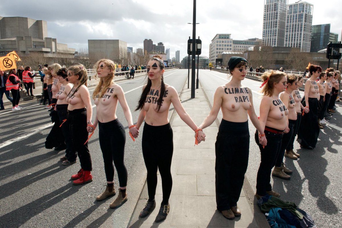 I_say_Toad's tweet photo. The women on the left are shameless bimbos trying to attract male attention. The ones on the right are highly educated, climate activists who would scorn the first group. 
Men, are we seeing much difference here? https://t.co/et2qdgXX7G