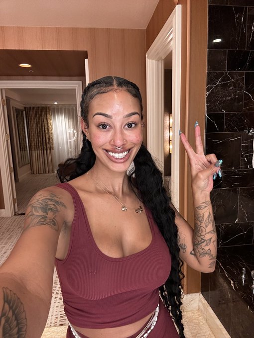 TW Pornstars Miss B. Nasty 👑. The most liked pictures and videos from