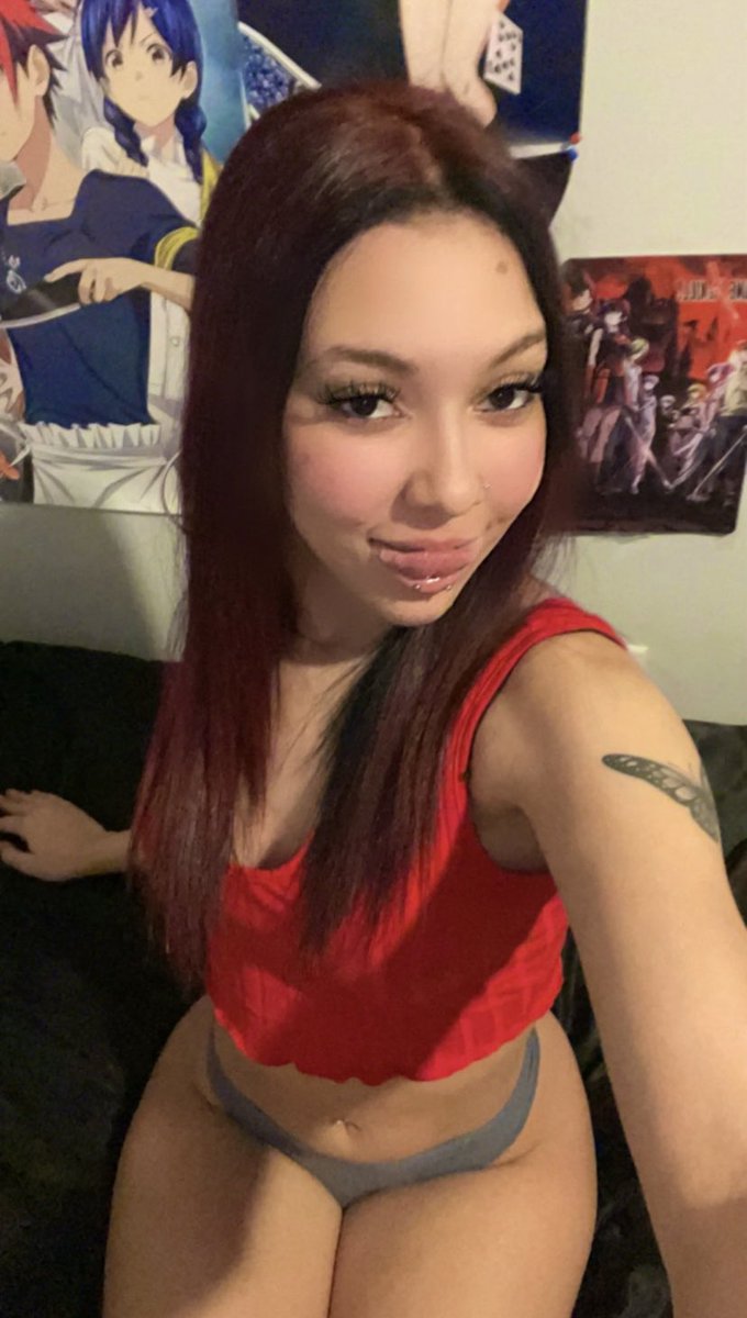 Stacyccute's tweet photo. Someone text meee 🙄 #baddie #nsfw https://t.co/rjVqI2N5dv