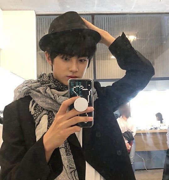 MoMo_LoverBoi's tweet photo. Guess who’s another year older☺️ happy birthday to me💖

Birthday outfit and ordered myself a strawberry treat🥰🍓🥰🍓 https://t.co/jIUApq7VHA