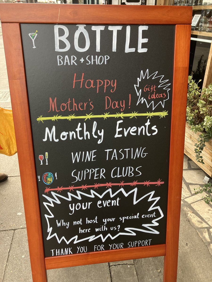 JaneCanDoSE4's tweet photo. Popped into @bottle_bar_shop to pick up some bottles of wine🍷as people round later today-excellent quality at a very good price-always enjoy having a chat with Xhulio-had some big groups coming in last night which 👍Check out &amp; SUPPORT #Catford #KeepOurIndieBizInBiz #UseOrLose https://t.co/Q5n27v29yk