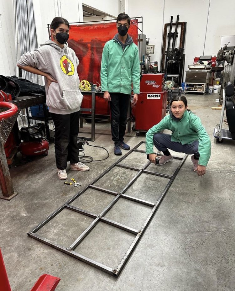 pasolarvehicle's tweet photo. Update: We have officially qualified for the @HighSchoolSolar race!
Day 1 goal✔️- Fabricating the base of the car frame in a carbon steel tubular frame.
#pasv #solarcarchallenge #team #motivation #grindset https://t.co/Soc8gY5yEr