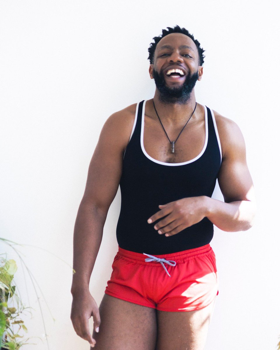 MiCoSlJr's tweet photo. Finding a path that I didn’t think was mine. From hurt comes strengths at times. I am smiling again and the universe knows why. #FindYourSmile #HurtCanBEGrowth #Awakening #TheJourney #MyJourney #MovingInSilence #BlackMen #International #HolisticHealth #WaitAndSee #SeeingMe https://t.co/EfAoLbzFSR