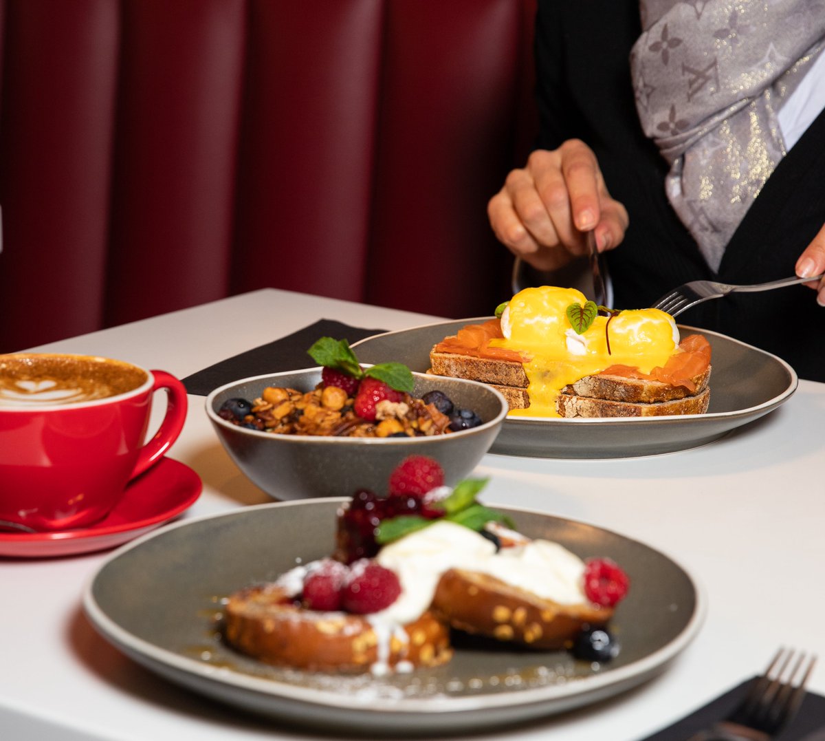 Mother’s Day plans? 🌸 Look no further! Treat yourself or your Mum to our delicious brunch this Mother’s Day at Kensington Quarter. Click the link in our bio or call 020 7799 4999 to make a reservation ✨