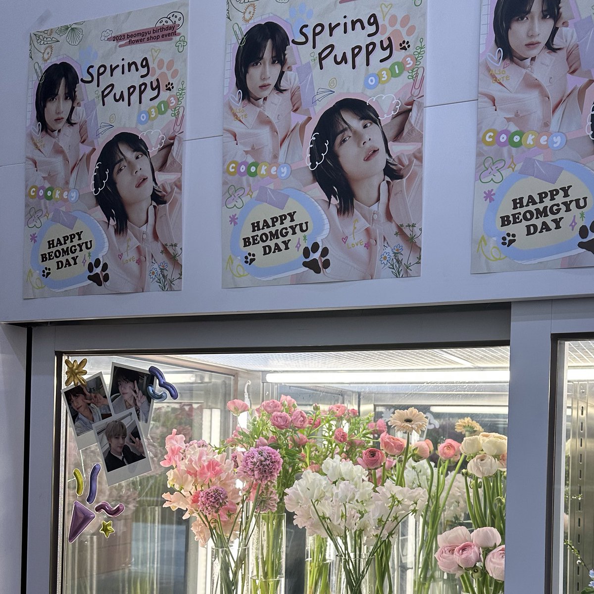 19304s's tweet photo. 📍JUREE FLOWER 

... #봄을물어온강아지
#Spring_puppy 💐 https://t.co/0seMwUBEOY