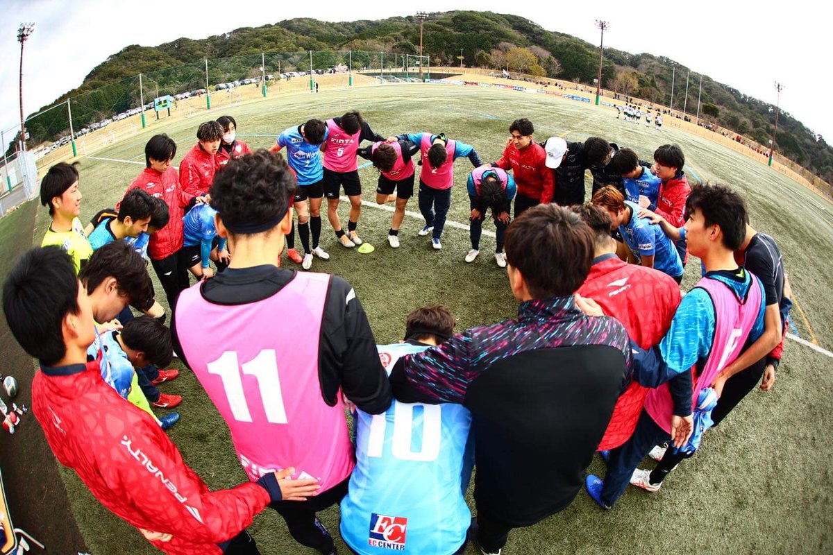 ssizu2016's tweet photo. [TOP]
本日の天皇杯予選4回戦の結果
ベスト7進出‼️

■試合結果
SS伊豆 2-1 常葉大学FC

■得点
伊藤×2(岳南光機株式会社)

26日は浜北平口サッカー場にて10時30分キックオフで常葉大学サッカー部と対戦します！応援宜しくお願い申し上げます！ https://t.co/mFEUeJcJDf