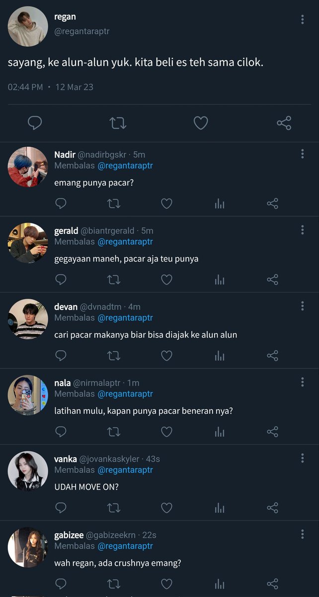 trashofanon's tweet photo. Pertemuan di alun alun

— Huang Renjun prompt au
©trashofanon https://t.co/Gbe9Nd9fMK