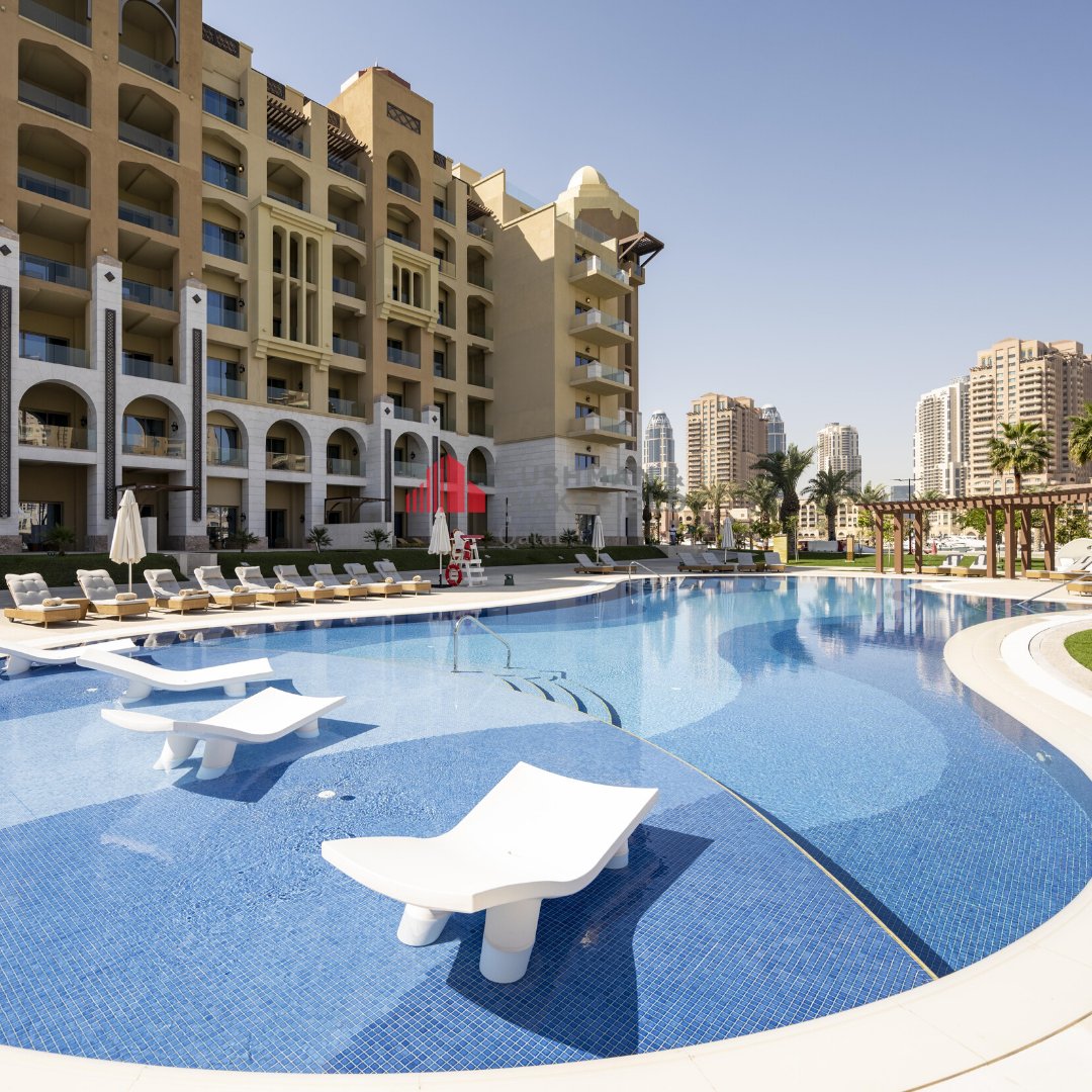 CushwakeQatar's tweet photo. This exquisite #townhouse with 3 BR + maid's room is available for #rent in Porto Arabia, The Pearl. The tower offers excellent amenities and is located at one of The Pearl’s luxurious towers. 

Monthly rent: QR 35,000
Contact: +974 33541237
https://t.co/rYgRnd5QQT

#Qatar #Doha https://t.co/PsyUCaQnQi