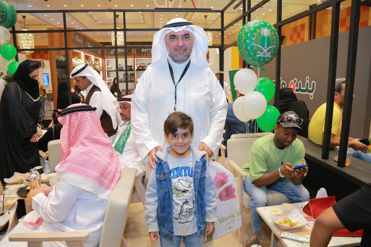 CoffeeandCExpo's tweet photo. تشـاركنا الاحتفال بمنـاسبة #يوم_العلم مع الصغير والكبير 🇸🇦🤍
في #معرض_جدة_للشوكولاتة_والقهوة 

نراكم العام القادم ✨ https://t.co/5u2SDyXsG3