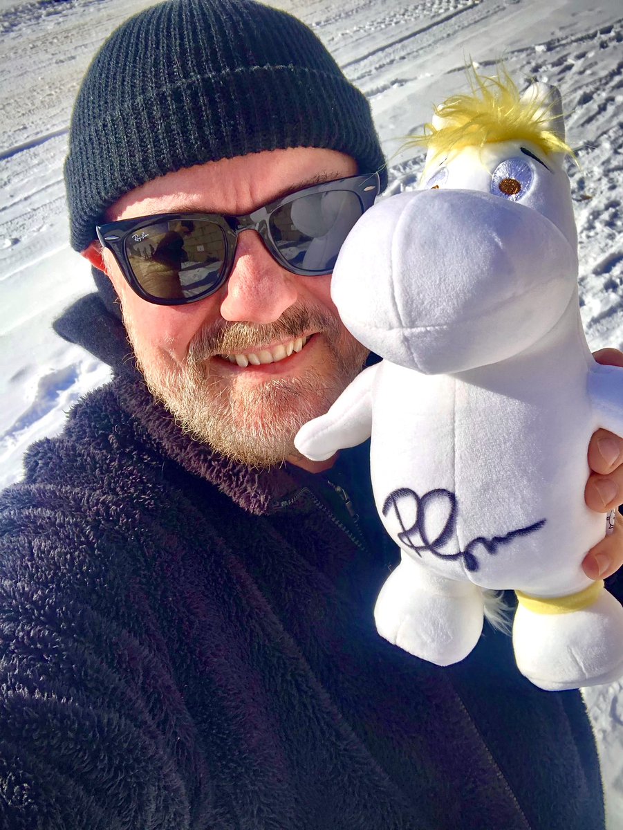 I’ve signed this little Moomin dude, and now I’m gonna hide him somewhere in Helsinki for someone to find & give a good home to.