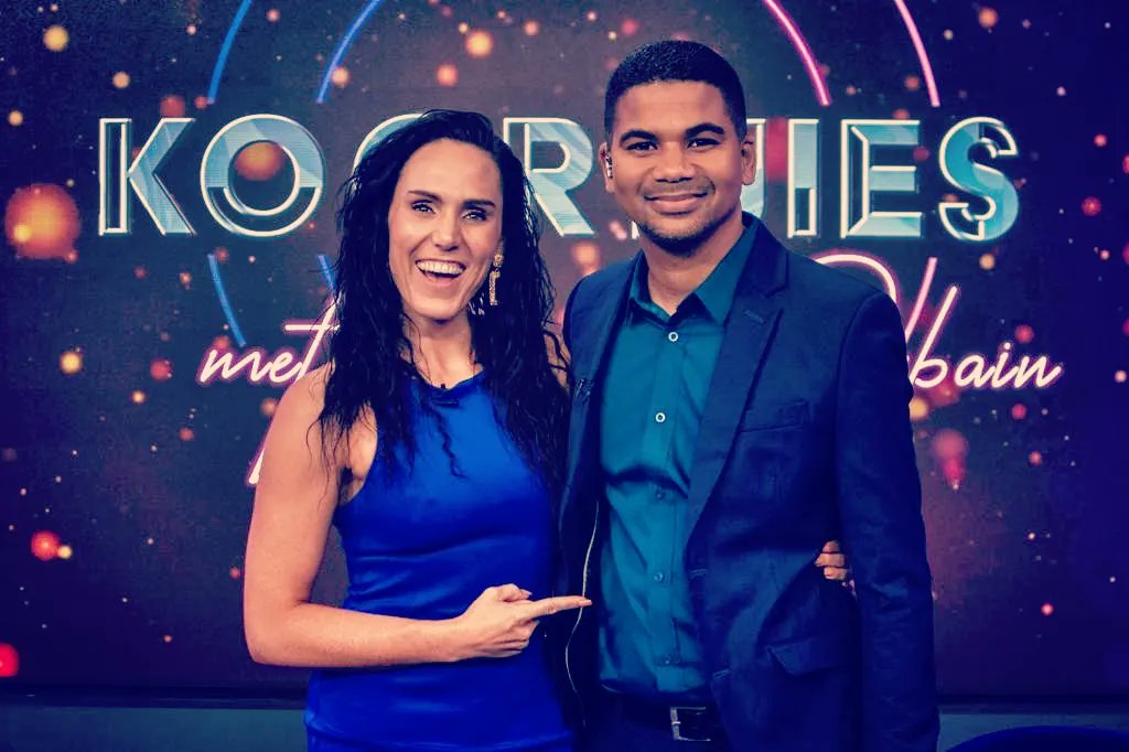 𝗞𝗢𝗢𝗥𝗧𝗝𝗜𝗘𝗦➡️ Vanaand 𝟭𝟮 𝗠𝗔𝗔𝗥𝗧 praat ek met die merkwaardige <a href="/jonathanrubain/">Jonathan Rubain</a> op #koortjies @kyknetkie Kanaal 145 op @dstvza 𝗢𝗠 𝟲 𝗨𝗨𝗥! Tune in to catch me as I chat about my faith, the industry and Trusting God's timing!#kyknetenkie #kyknettv #faith #Godisbig