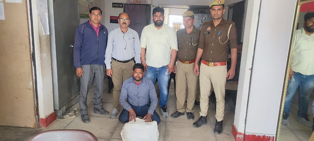 डबल इंजन की सरकार में पशु चिकित्सकों की भर्ती कब?
आखिर कब तक झोलाछाप बीमार पशुओं को मौत की खुराक देते रहेंगे?
 @pmoindia <a href="/myogiadityanath/">Yogi Adityanath</a> <a href="/UPGovt/">Government of UP</a> <a href="/DOAHUP/">Department of AHUP</a> <a href="/PetaIndia/">PETA India</a> <a href="/AbpGanga/">ABP Ganga</a> <a href="/ZeeNews/">Zee News</a> <a href="/PRupala/">Parshottam Rupala</a> <a href="/drsanjeevbalyan/">Dr. Sanjeev Balyan</a> <a href="/News18UP/">News18 Uttar Pradesh</a> <a href="/ANINewsUP/">ANI UP/Uttarakhand</a> <a href="/UP_NewsLive/">Uttar Pradesh News</a> <a href="/UP_NewsLive/">Uttar Pradesh News</a>