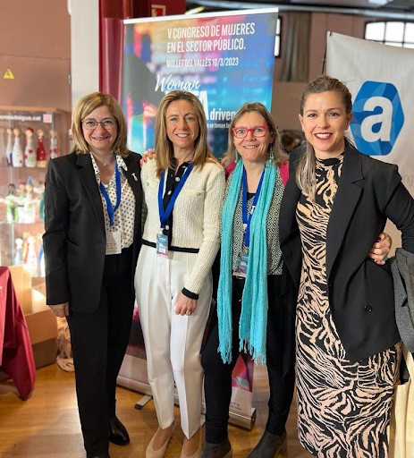 Magdasm70's tweet photo. Oportunidad de desvirtualizar a @Lorena_Struch @sarria_eider @IreneAdlerLives @carmen6d y Ana Portal, compañeras del equipo #NetworkingMSP 💜 y otras muchas #mujeresSP https://t.co/M9GcYw2dBX