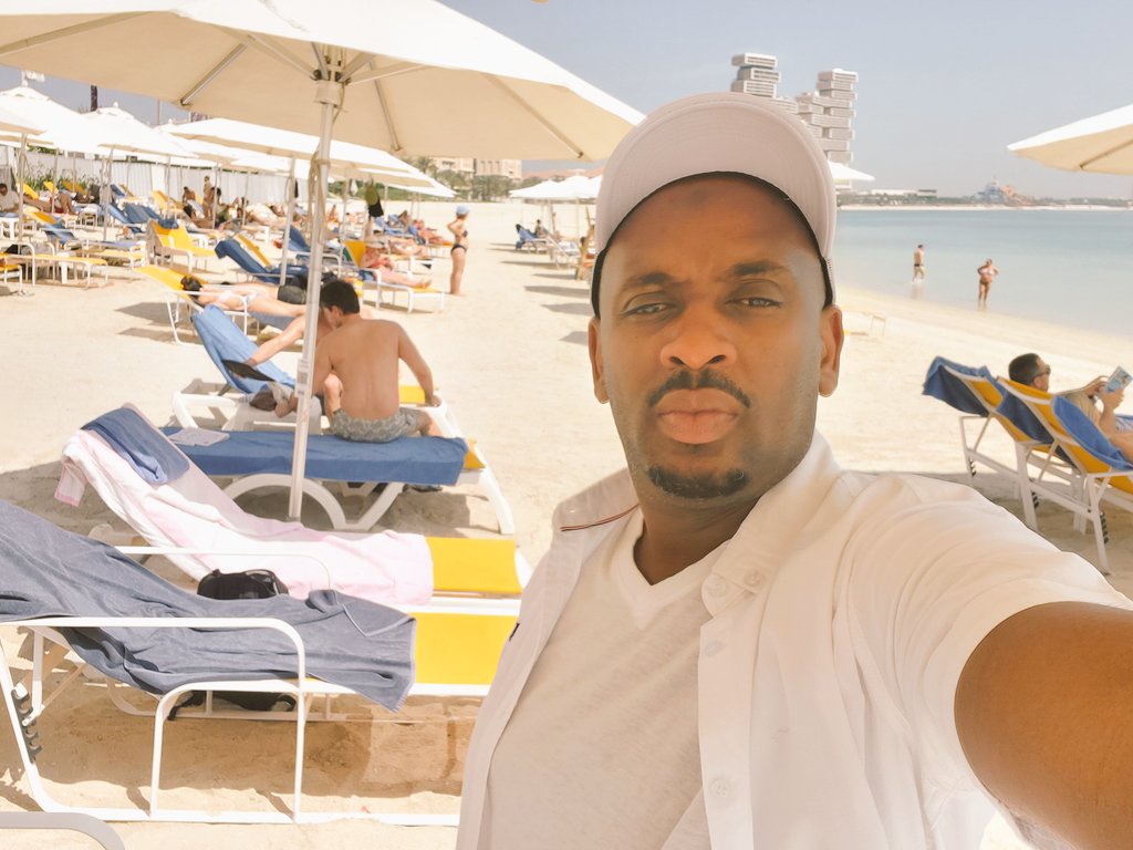 SadateMunyakazi's tweet photo. Ubu kandi aba Contre succès bagiye kuza ngo Umusaza UpOsitinGa, Ulusaza urya Isiiii n'ibindi bica ntege, uhhh ndabasetse😀😀😀 nana bibutsa ko #Marina and #QueenCha baciye Impaka bati #UmUsAzA n'Umu Jeune. https://t.co/EaoSsOjxhz
