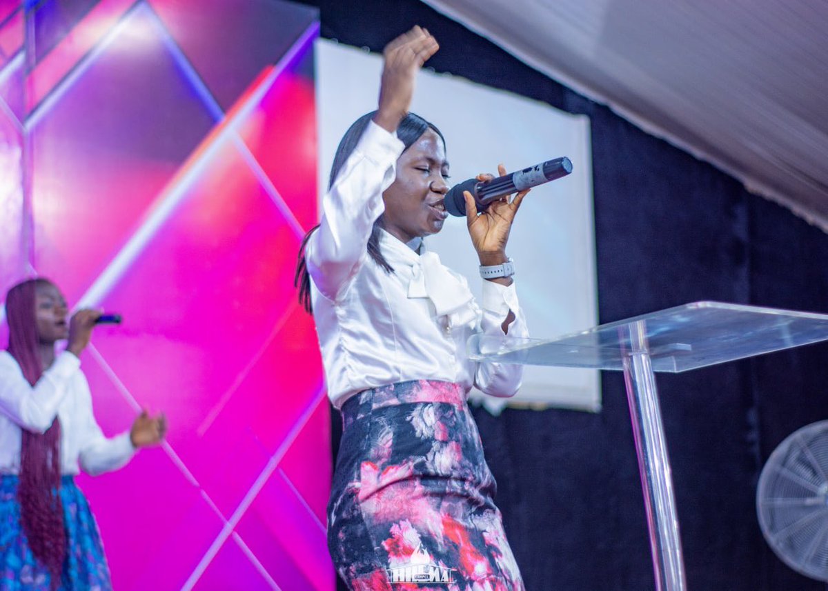 RhemaOgbomoso's tweet photo. Yahweh, this is what I'll do
When I see You face to face
Then I better start it now, hahaha
Eh-eh, eh-eh, eh, Yahweh
Worship is what I'll do
When I see You face to face
Then I better start it now
#sundayservice
#worship
#Marchingorder
#rhemaogbomoso https://t.co/PMGYgITlzG