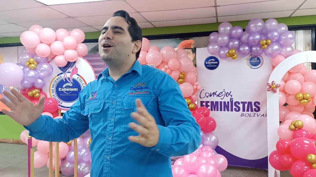 #Entérate📰 ||En el Comedor Obrero 'El Comandante' mujeres Trabajadoras de @Cvg_Cabelum recibieron agasajo, obsequios y música en vivo con motivo a la celebración del Día Internacional de la MUJER♥️🌹
#SoleimaniVive
@NicolasMaduro
@IndustriasVe
@TareckPSUV
@HAbreuMRT
@Cvg_oficial