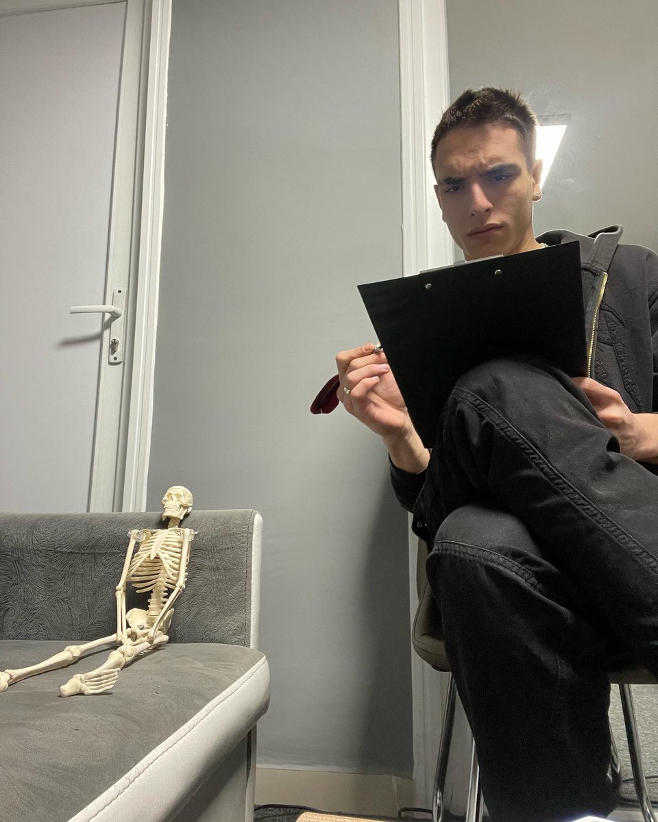 dantefaze tweet media