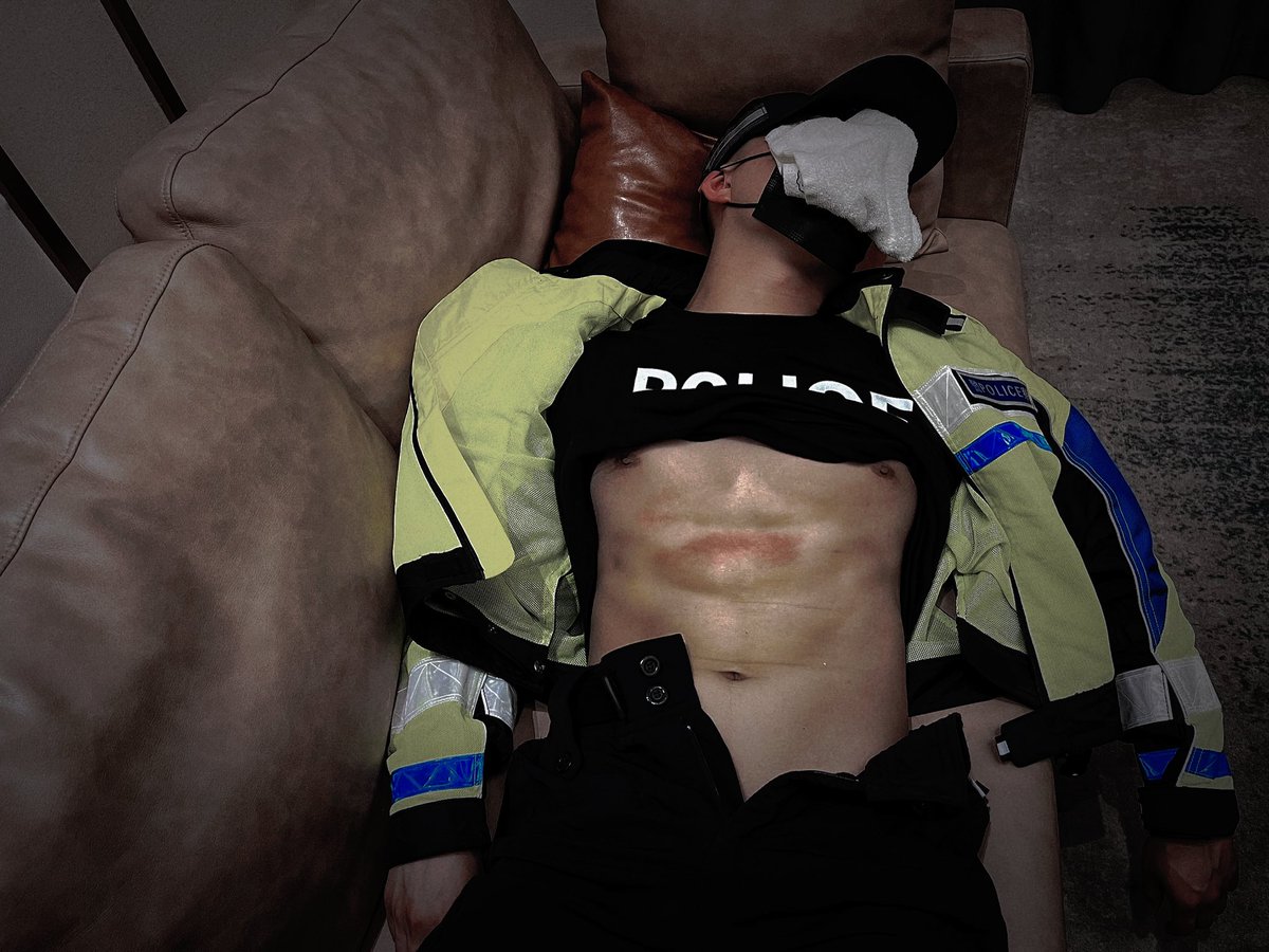 BootMxs's tweet image. 玩儿游戏受点小伤

很正常