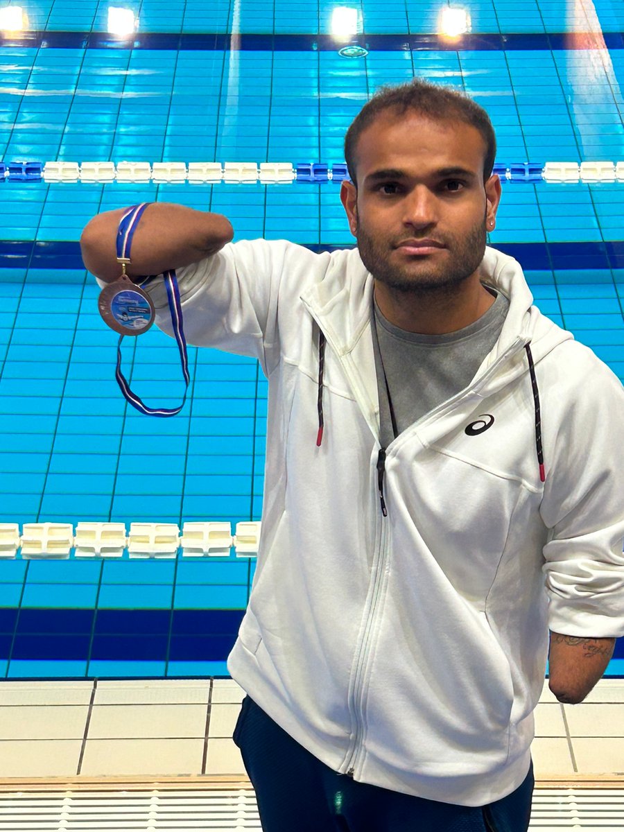 Media_SAI's tweet photo. Citi Para #Swimming World Series Update🏊‍♂️

#TOPSchemeAthlete @SuyashNJadhav bags a🥉 in the 50m Butterfly event.

This feat will help Suyash in boosting his Paralympic ranking &amp; MQS performance to secure a Quota for 🇮🇳 at the Paris Paralympics!

Well done champion 🇮🇳👏 https://t.co/cTPEzp4C68