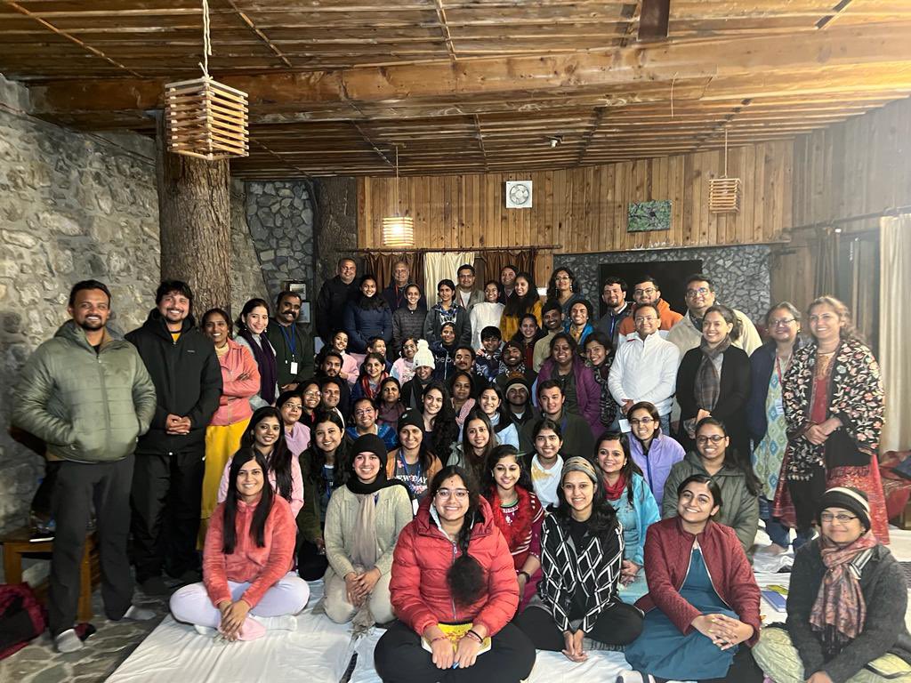 SrilalithaSings's tweet photo. Nishtha❤️🥰✨🙏🏻🎵
#nishtharetreat #musicalworkshop #mountains #chakrata
@Singer_kaushiki @AmbiSub @TanmayHarmonium @yashwantvaishnav
Nishtha - This is a musical retreat program in mountains conducted by Kaushiki ma in mountains
Check out my experience👇🏼
https://t.co/sY0fCcQjpm https://t.co/KPLGtyLXf8