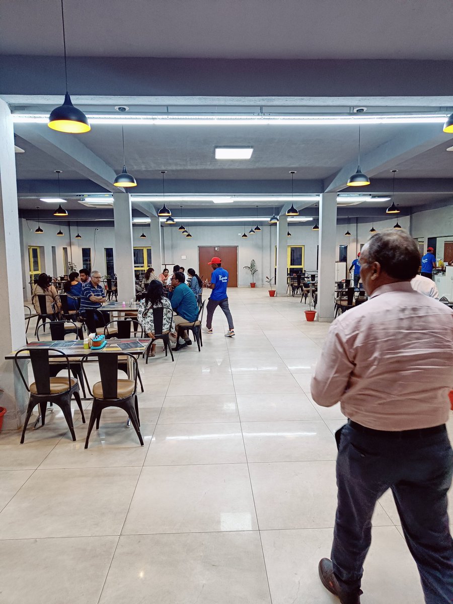 piyush_singhal1's tweet image. Thanks to @nitin_gadkari Sir for Delhi-Mumbai Highway, smooth drive on  highway and  rest room having yummy food and good services. 
Clean Washroom, really amazing experience from Sohan to Dausa. Kudos #timesave